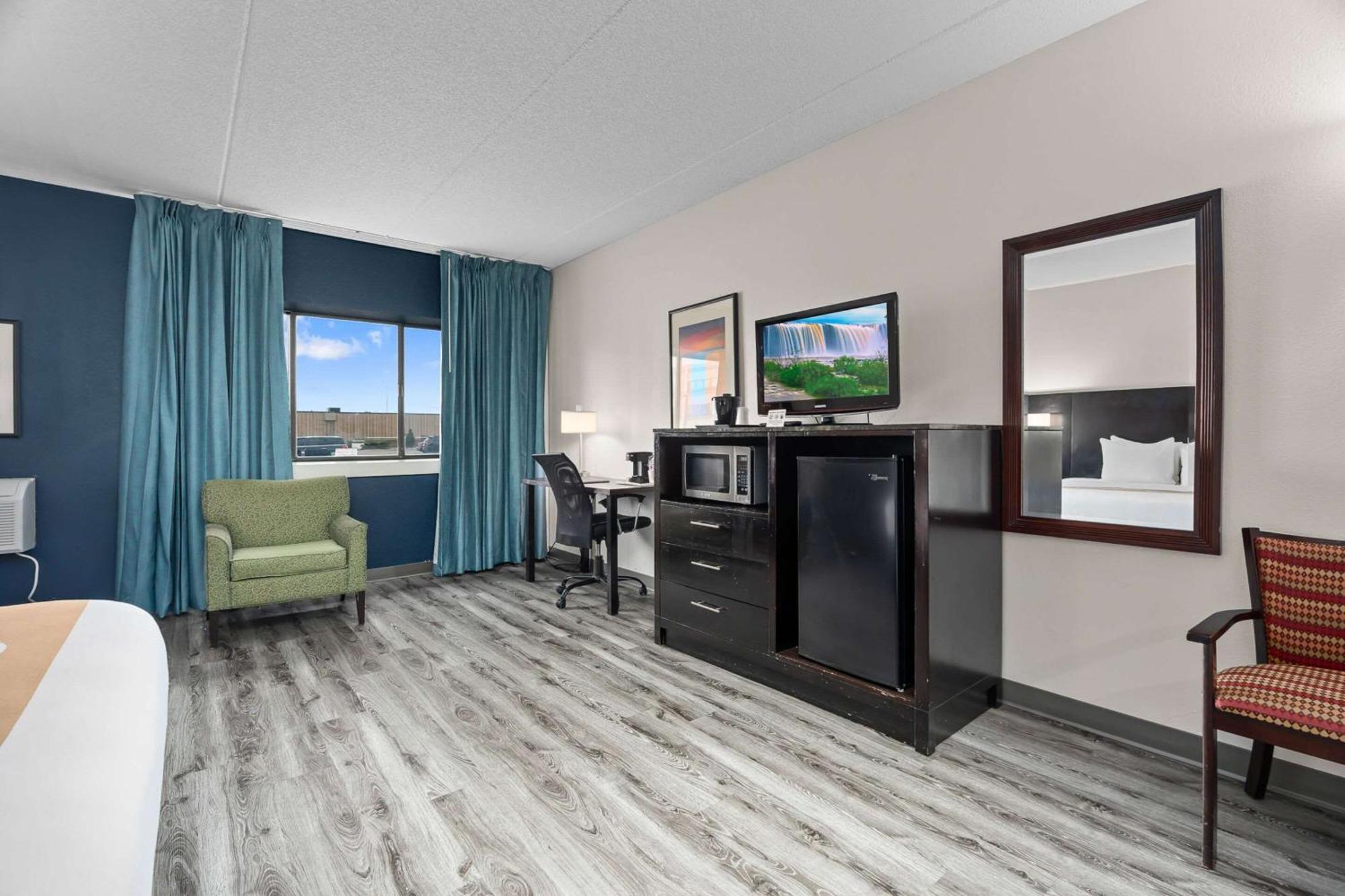 Quality Inn & Suites Mall Of America - Msp Airport Bloomington Exteriér fotografie
