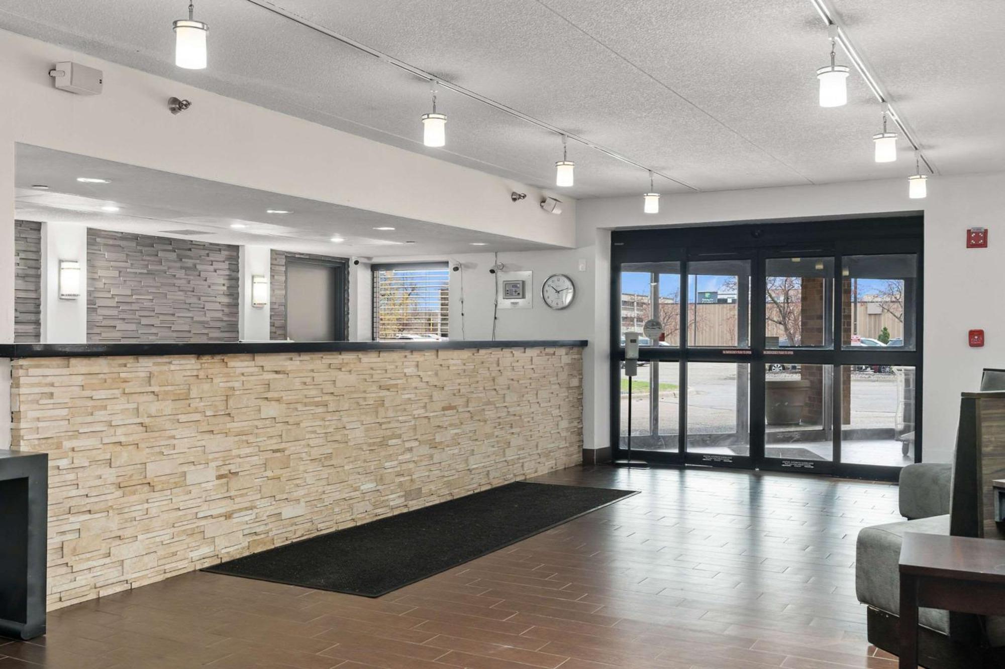 Quality Inn & Suites Mall Of America - Msp Airport Bloomington Exteriér fotografie